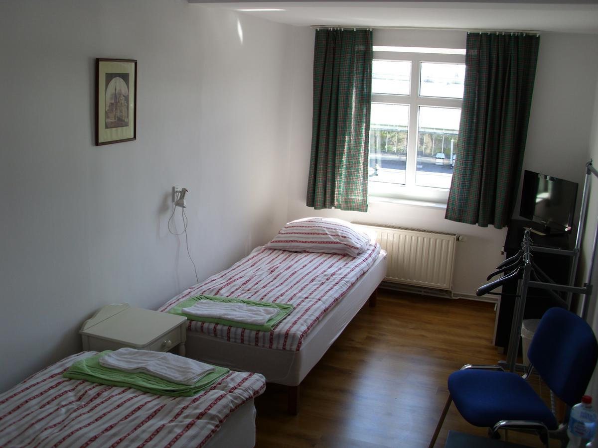 Pokoje Goscinne Irene Poznan Bagian luar foto
