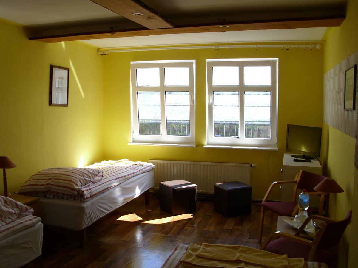 Pokoje Goscinne Irene Poznan Bagian luar foto